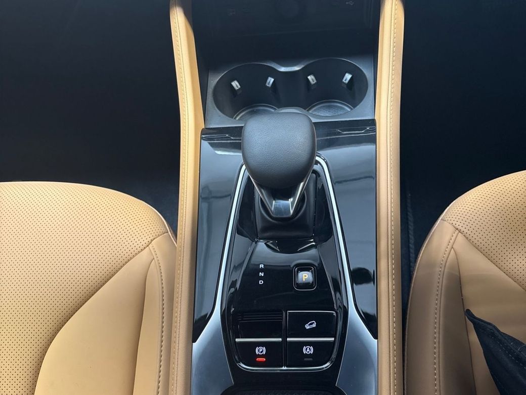 2026 MG HS
