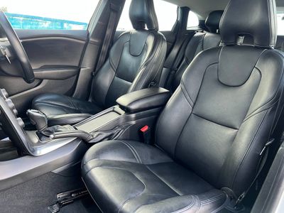 2016 Volvo V40
