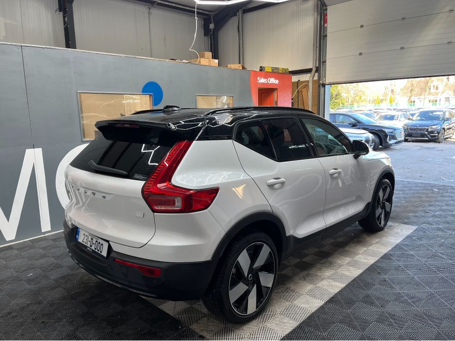 2023 Volvo XC40