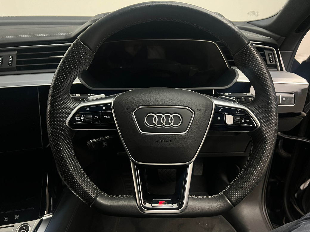 2022 Audi e-tron