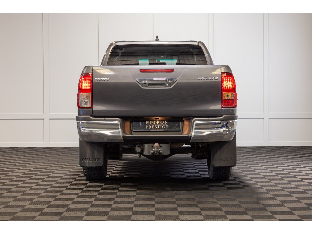 2025 Toyota Hilux
