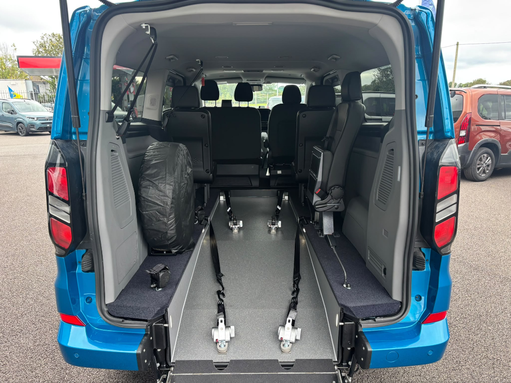 2027 Ford Tourneo Custom