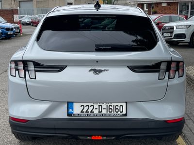 2022 Ford Mustang Mach-e