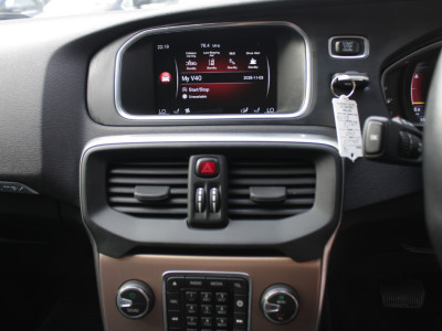 2016 Volvo V40 Cross Country