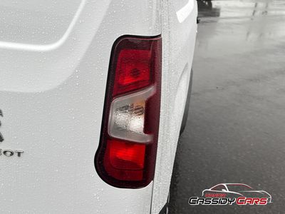 2022 Peugeot Partner