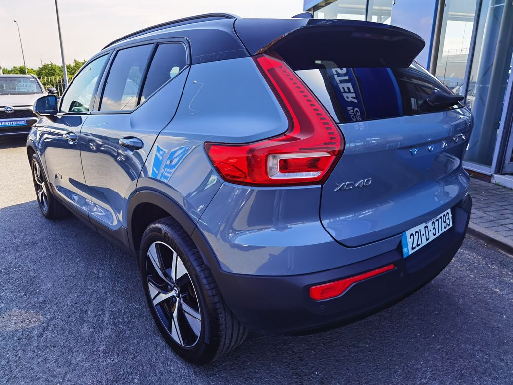 2022 Volvo XC40