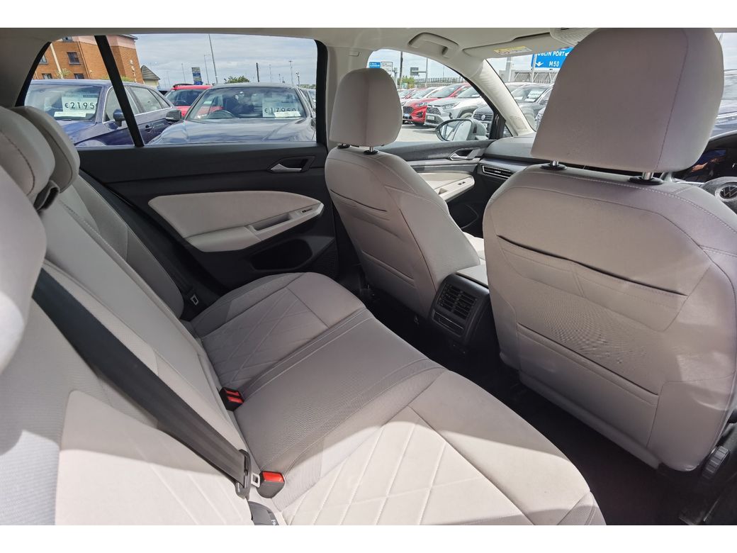 2023 Volkswagen Golf