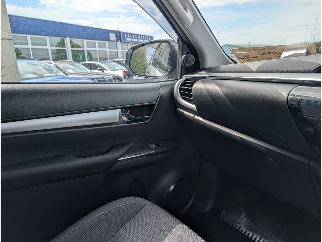 2024 Toyota Hilux