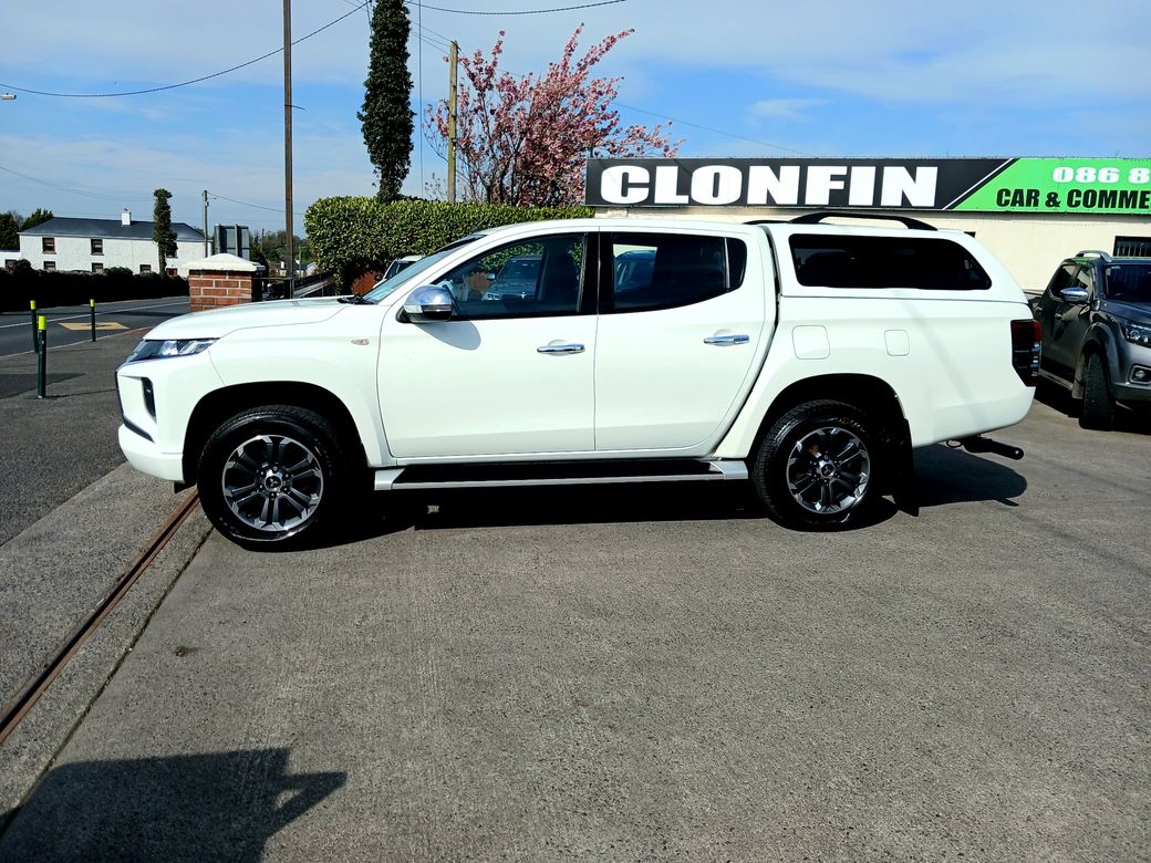 2021 Mitsubishi L200