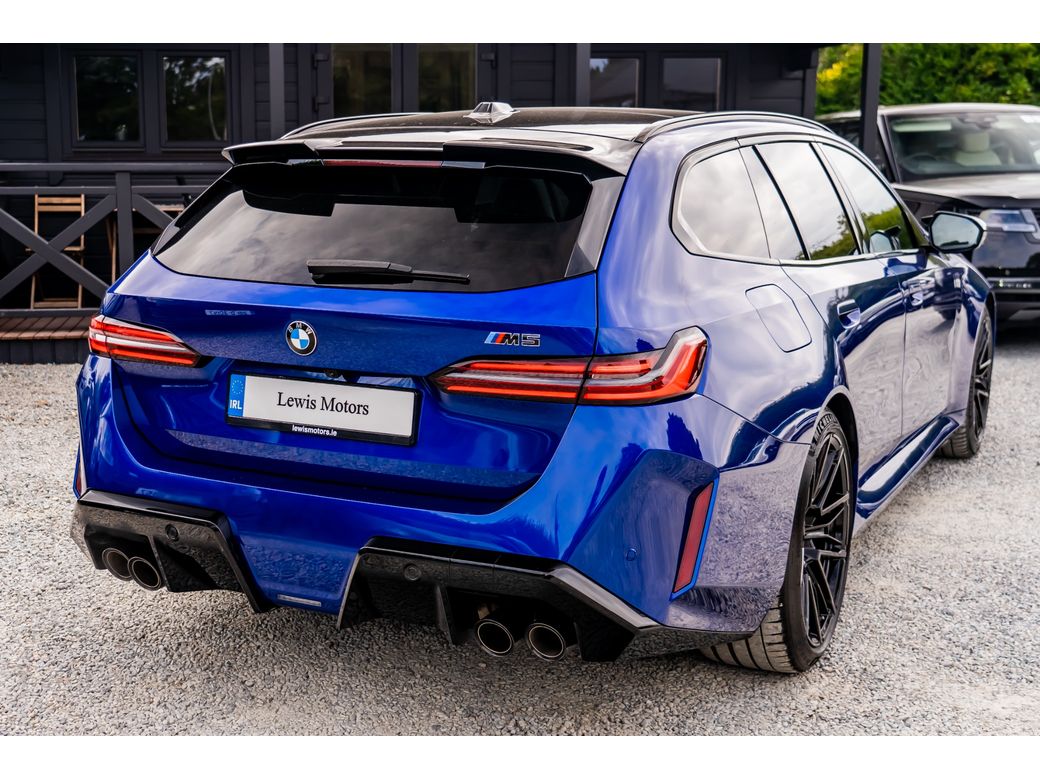 2025 BMW M5