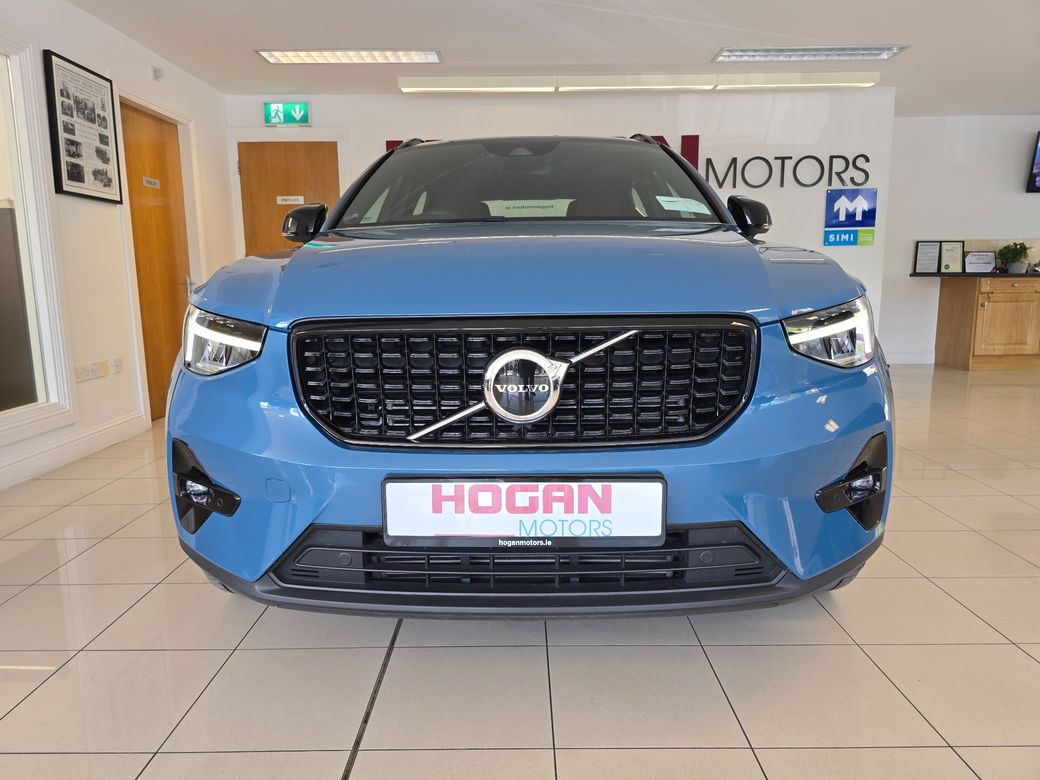 2022 Volvo XC40