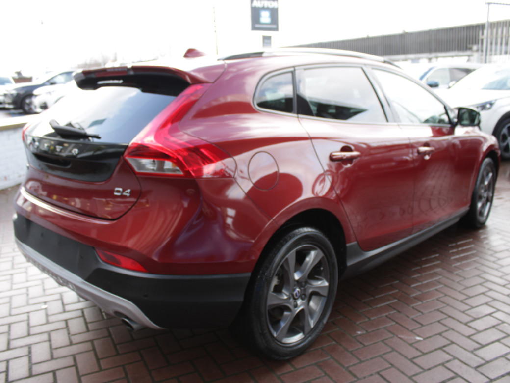 2016 Volvo V40 Cross Country