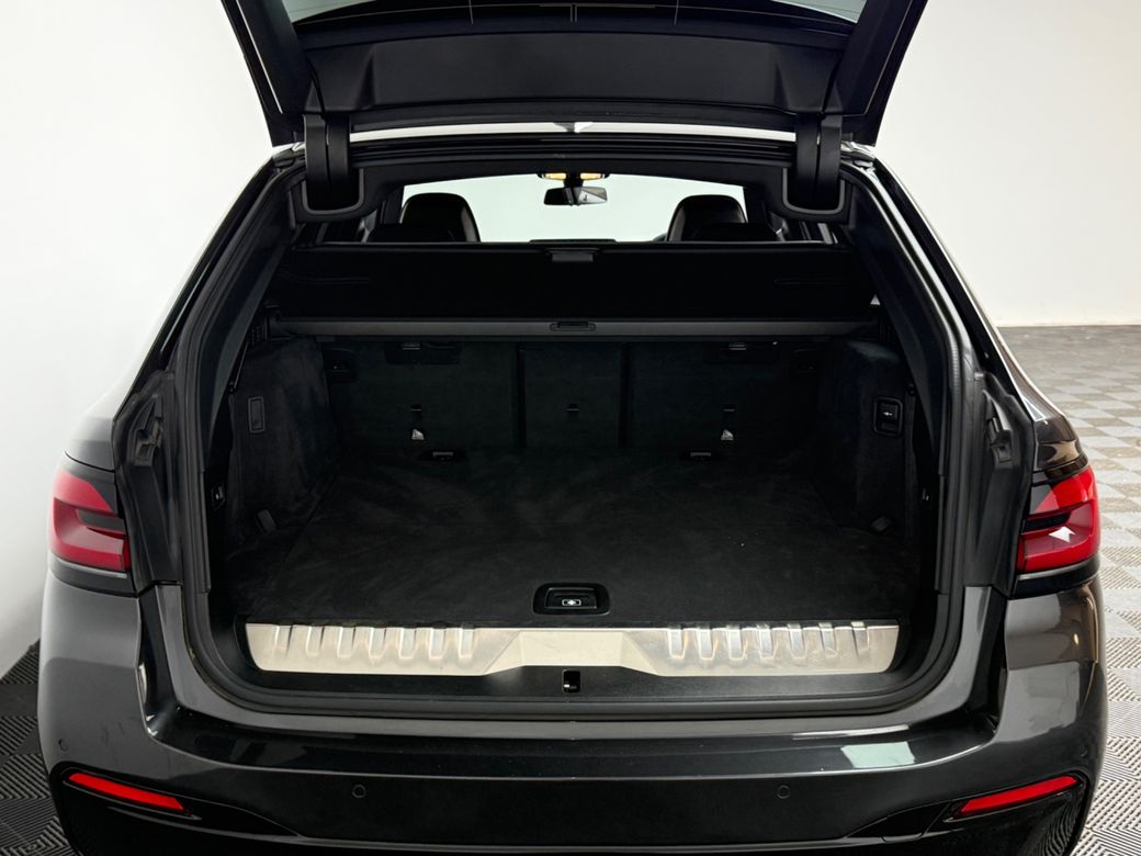 2021 BMW 5 Series