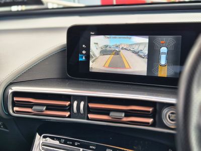 2023 Mercedes-Benz EQC