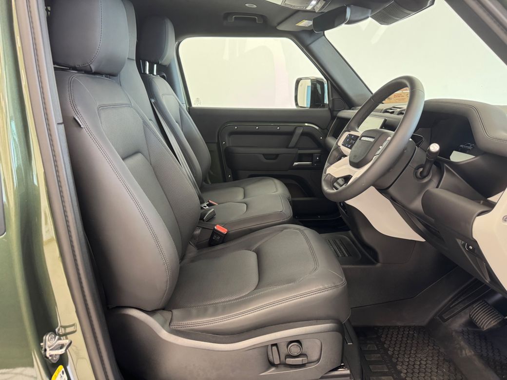 2026 Land Rover Defender
