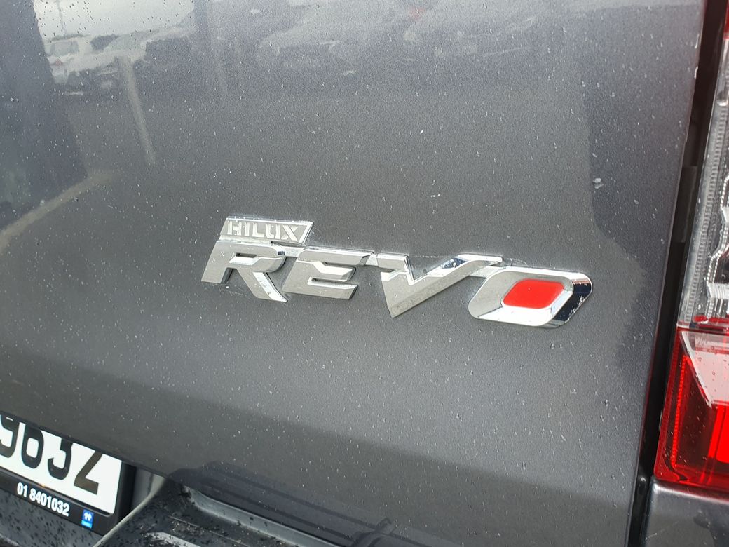 2024 Toyota Hilux