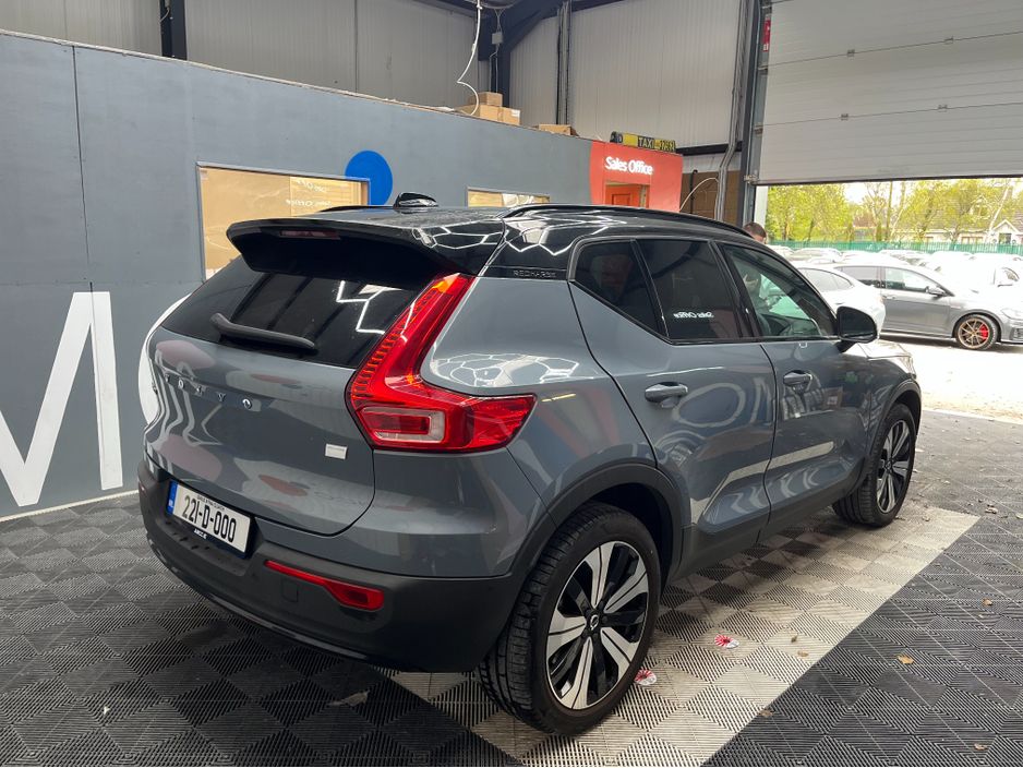 2022 Volvo XC40