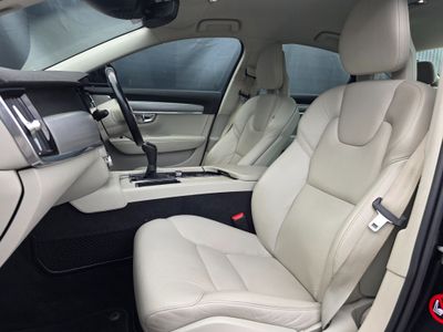 2017 Volvo S90