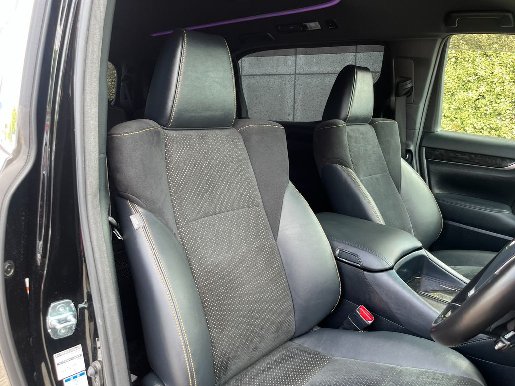 2021 Toyota Alphard