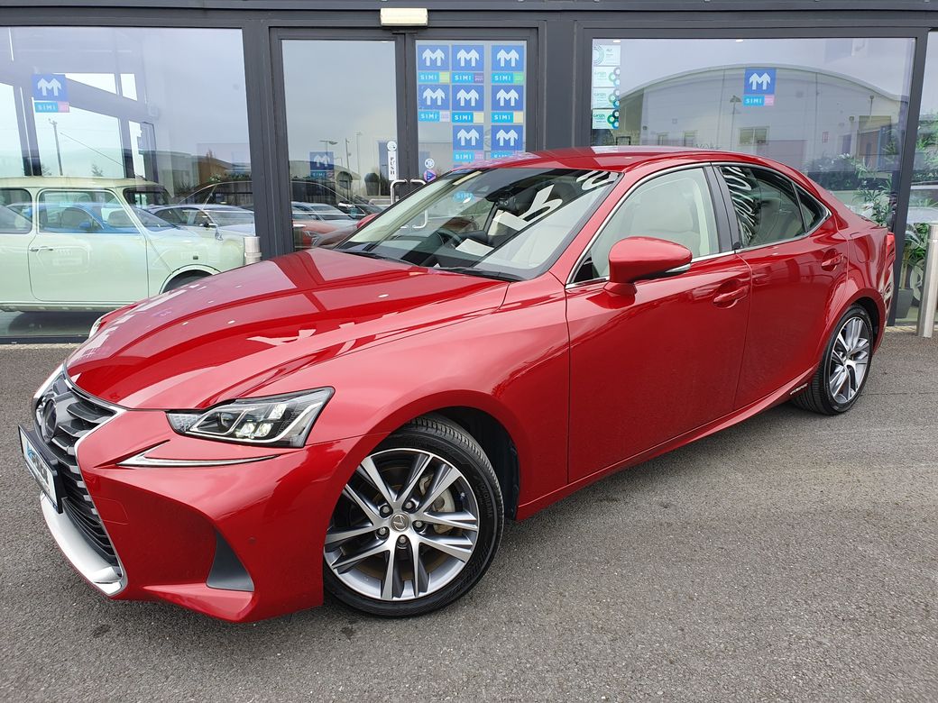 2018 Lexus IS 300h