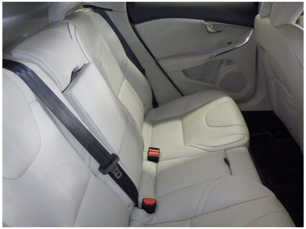 2015 Volvo V40