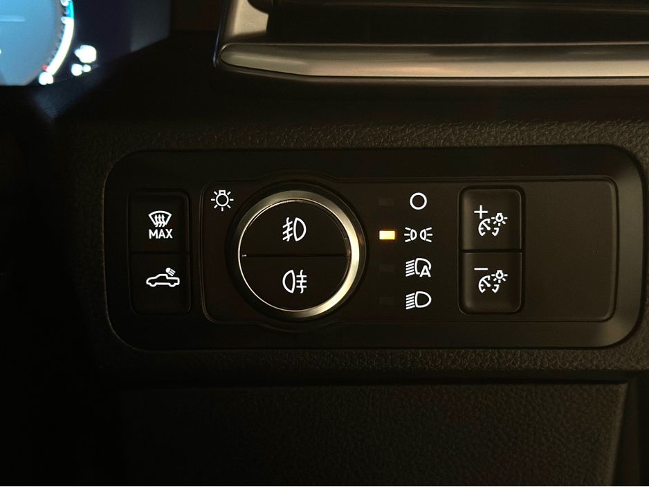 2025 Volkswagen Amarok