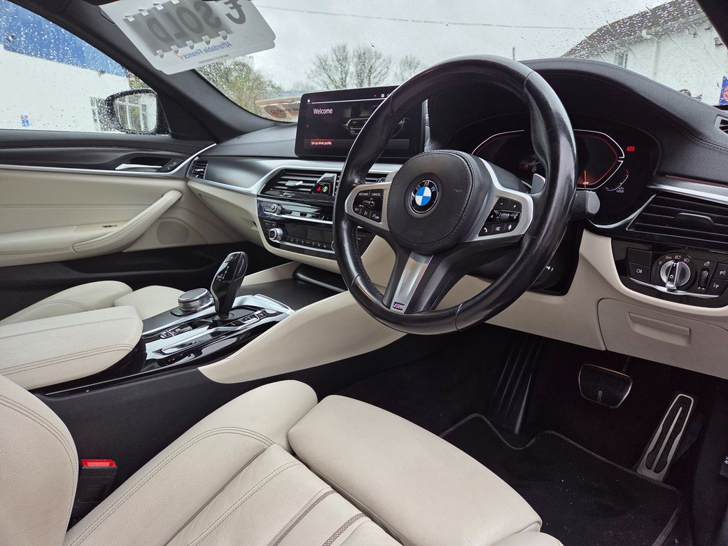2022 BMW 5 Series