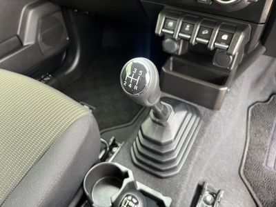 2025 Suzuki Jimny
