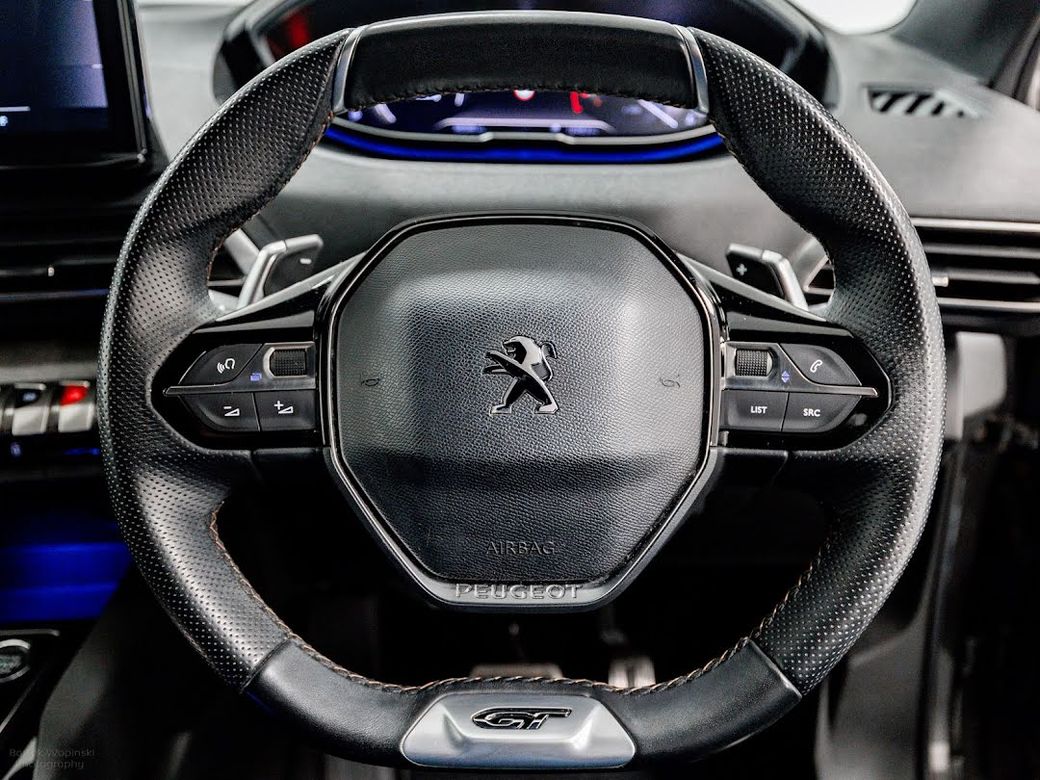 2023 Peugeot 5008
