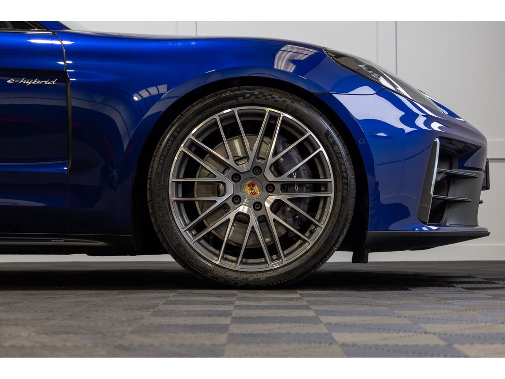 2025 Porsche Panamera