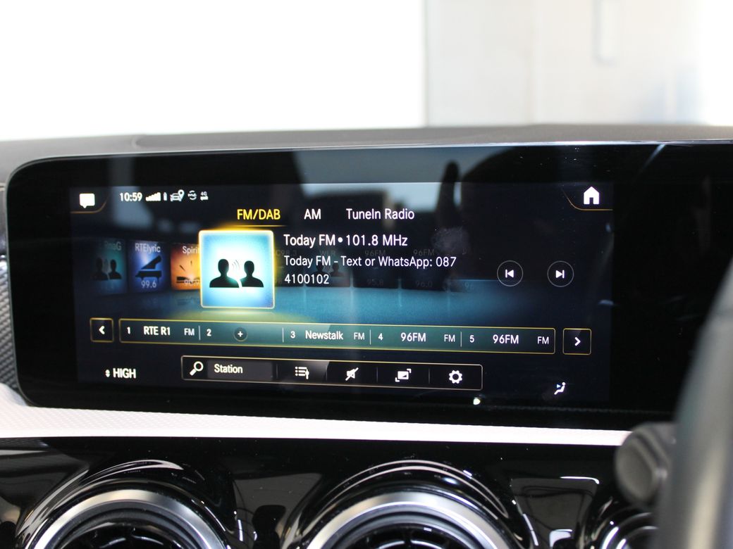 2023 Mercedes-Benz CLA Class