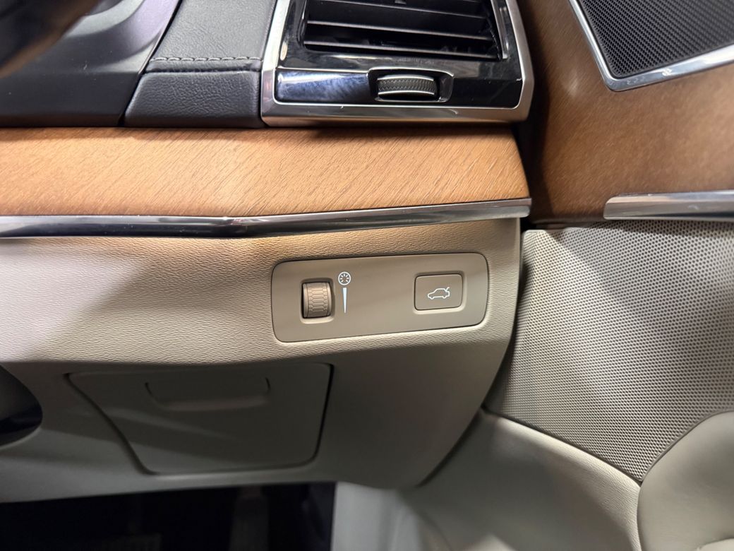 2016 Volvo XC90