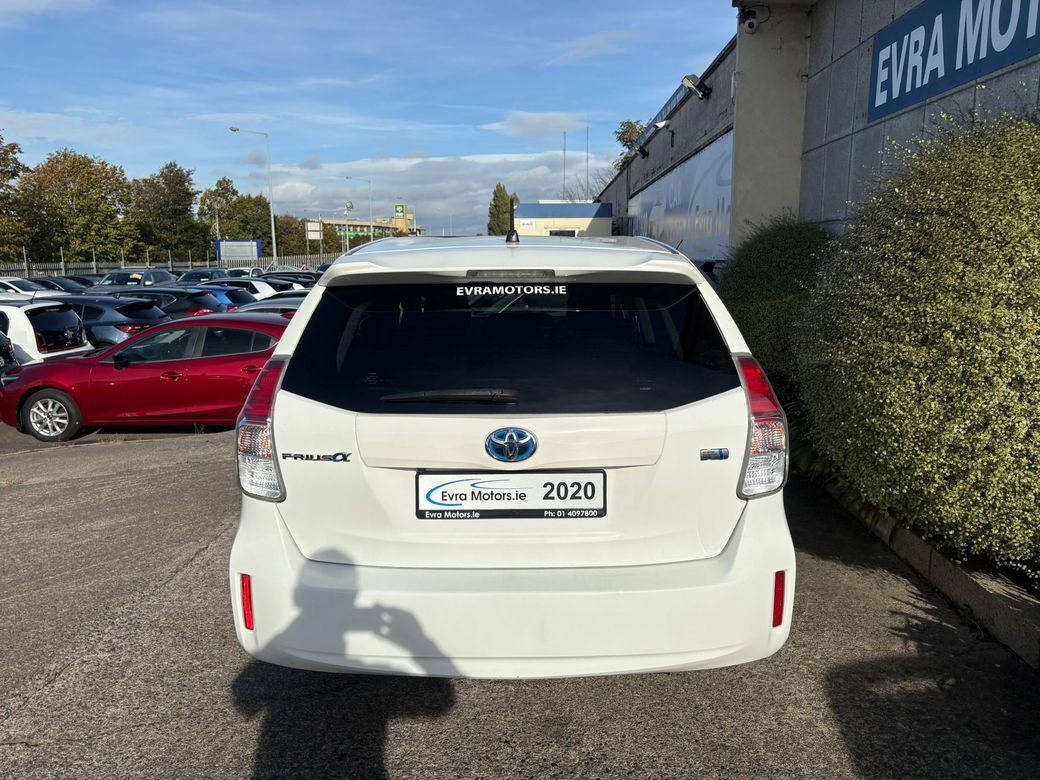 2020 Toyota Prius Alpha