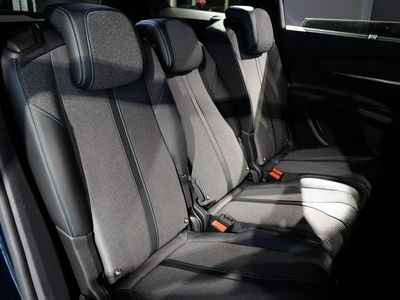 2023 Peugeot 5008