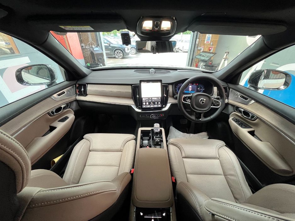 2025 Volvo XC90