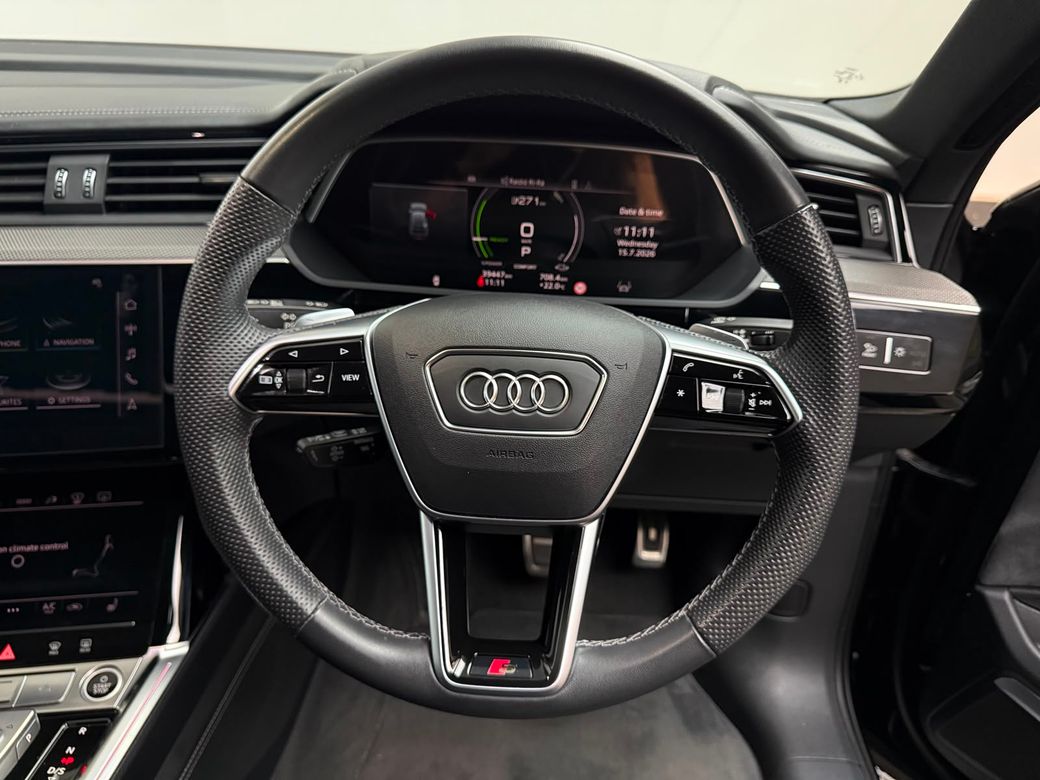 2023 Audi Q8