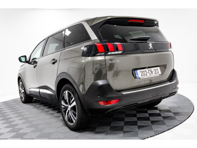 2020 Peugeot 5008