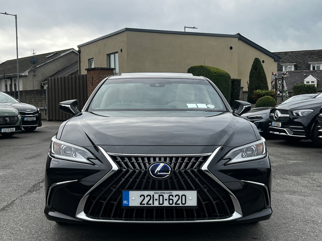 2022 Lexus ES 300h