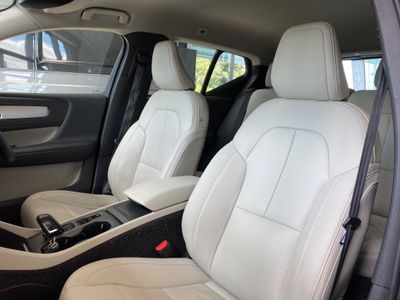 2020 Volvo XC40