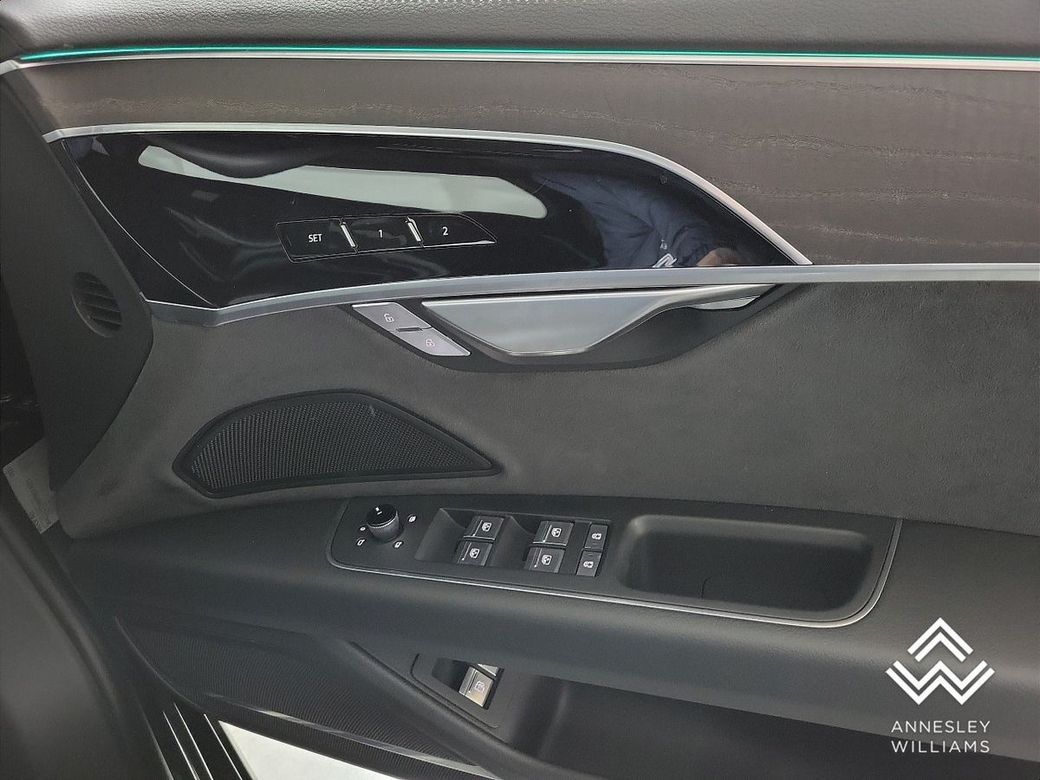 2024 Audi A8