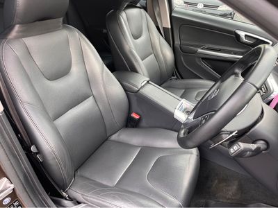2016 Volvo V60 Cross Country