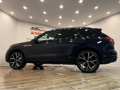 2019 Volkswagen Touareg
