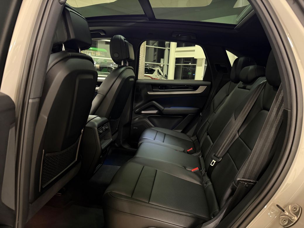 2025 Porsche Cayenne