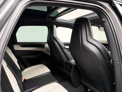 2024 Porsche Cayenne