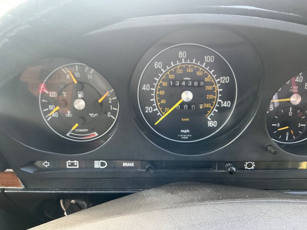 1982 Mercedes-Benz 380