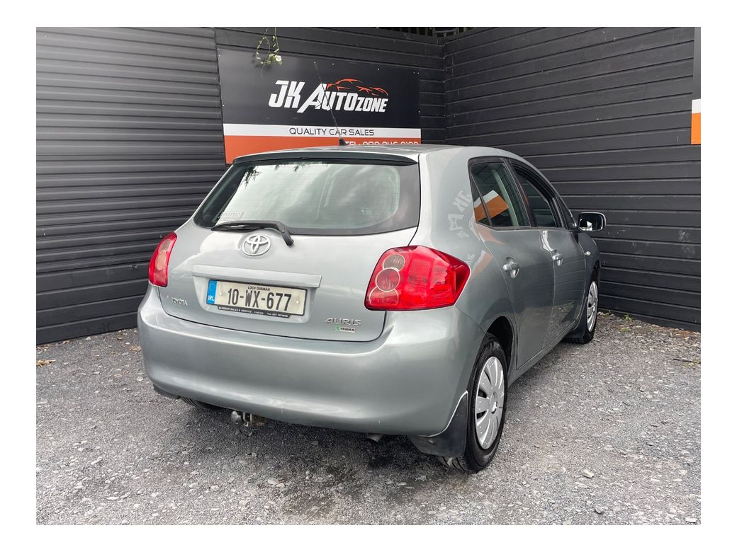 2010 Toyota Auris