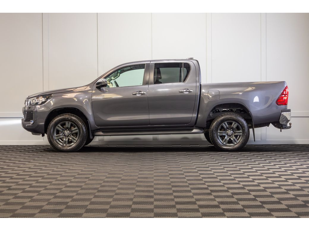 2025 Toyota Hilux