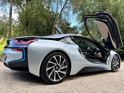 2016 BMW i8