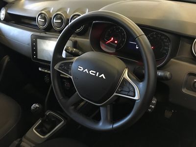 2023 Dacia Duster