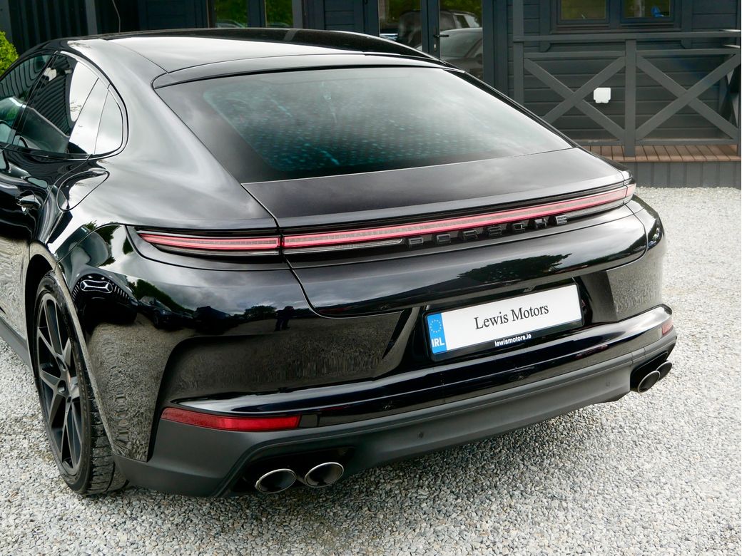 2025 Porsche Panamera